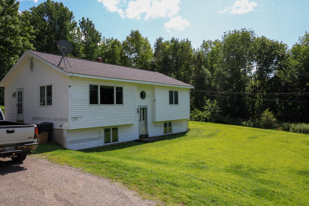 25 Carter Road Etna ME 04434