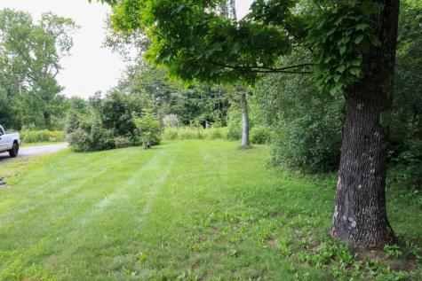 25 Carter Road Etna ME 04434