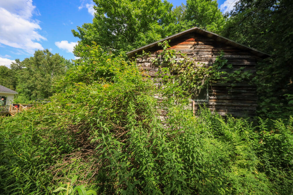 25 Carter Road Etna ME 04434