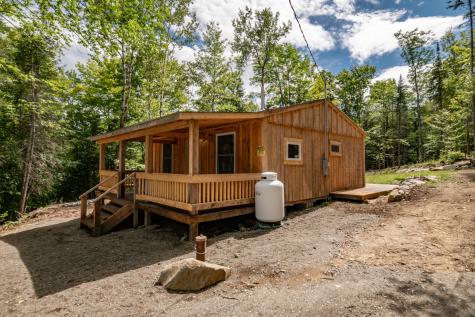 8 Magnolia Lane Starks ME 04911