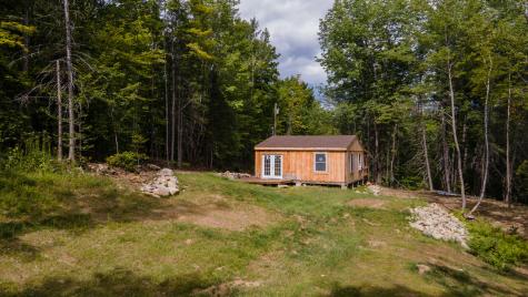 8 Magnolia Lane Starks ME 04911