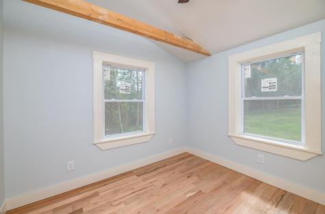 8 Magnolia Lane Starks ME 04911