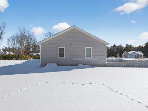 26 Orioles Way Sanford ME 04073