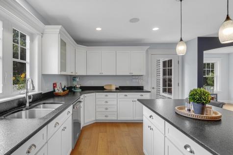 18 Mccann Way Scarborough ME 04074