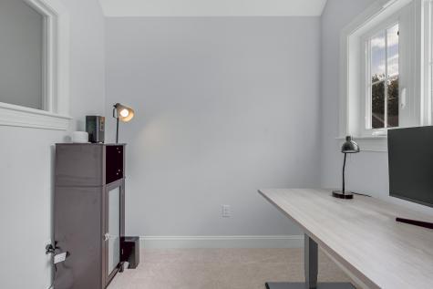 18 Mccann Way Scarborough ME 04074
