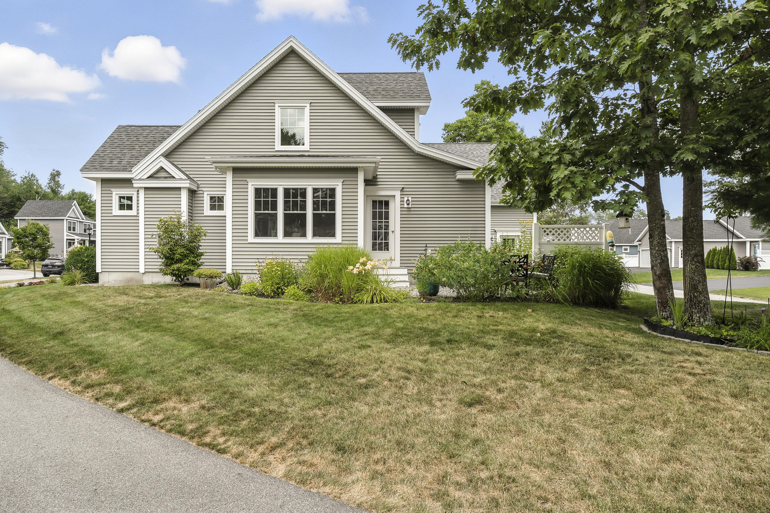 18 Mccann Way Scarborough ME 04074