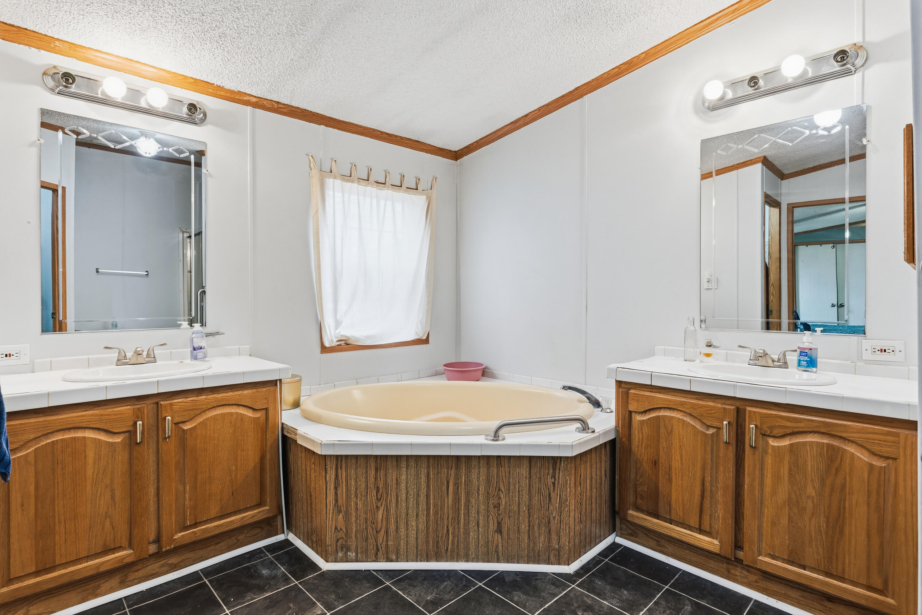 33 Theodore Drive Brunswick ME 04011