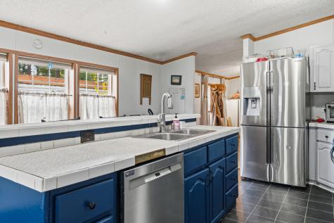 33 Theodore Drive Brunswick ME 04011