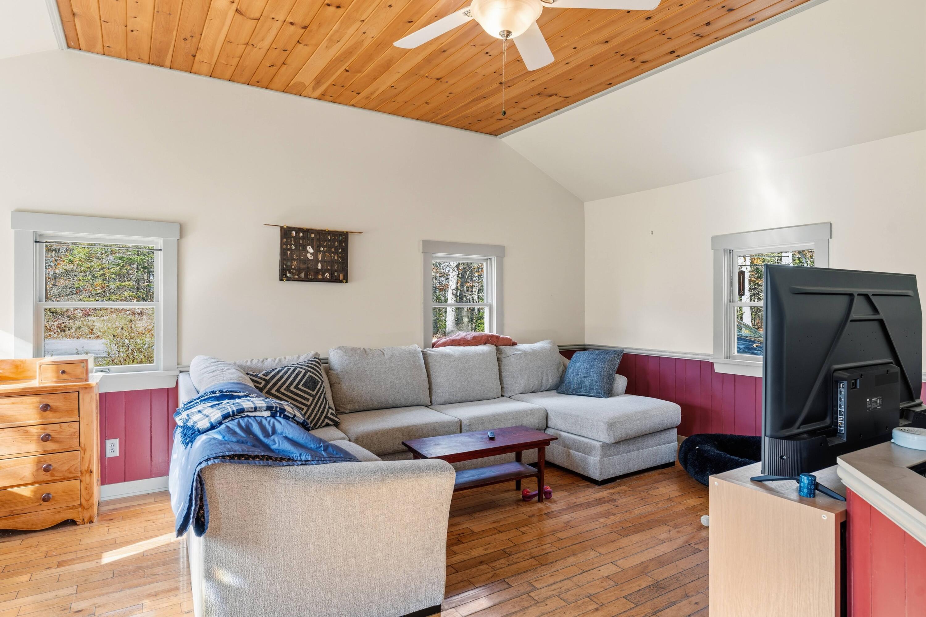 3454 Friendship Road Waldoboro ME 04572