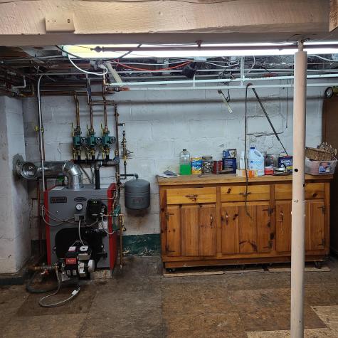 31 Vivian Street Auburn ME 04210