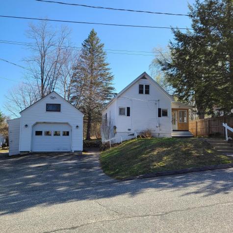 31 Vivian Street Auburn ME 04210