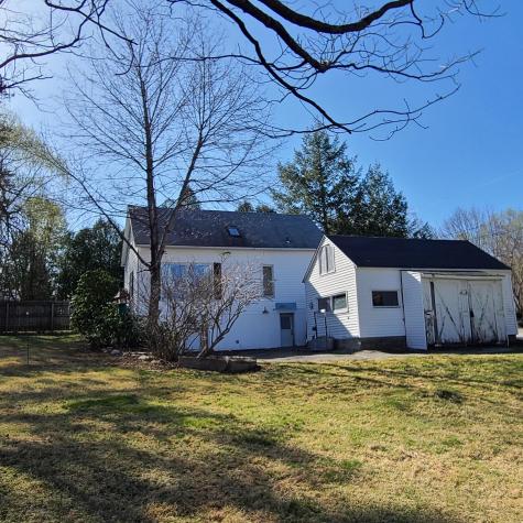 31 Vivian Street Auburn ME 04210