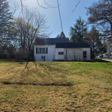 31 Vivian Street Auburn ME 04210