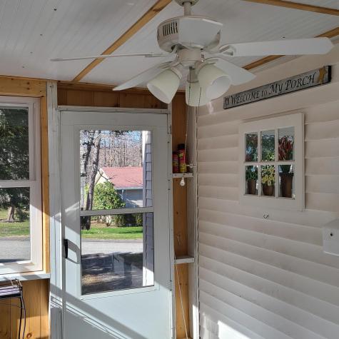 31 Vivian Street Auburn ME 04210