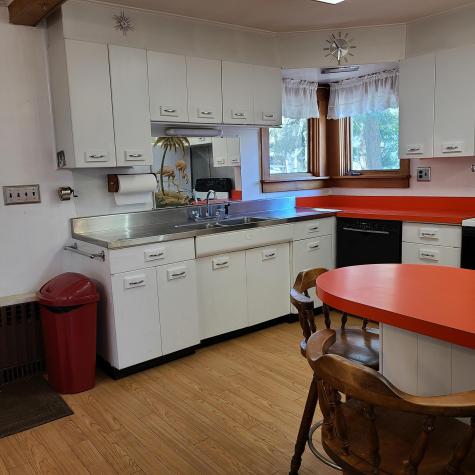 31 Vivian Street Auburn ME 04210