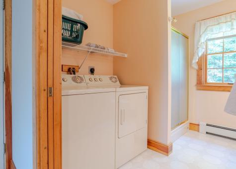 20 Ocean Side Lane Bristol ME 04554