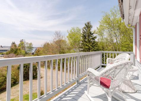 20 Ocean Side Lane Bristol ME 04554