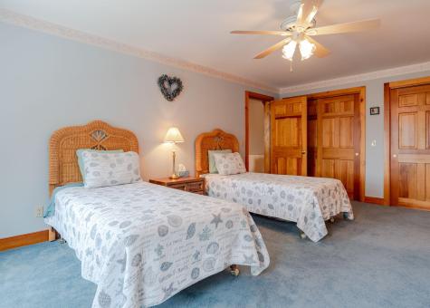 20 Ocean Side Lane Bristol ME 04554