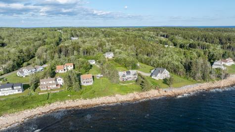20 Ocean Side Lane Bristol ME 04554