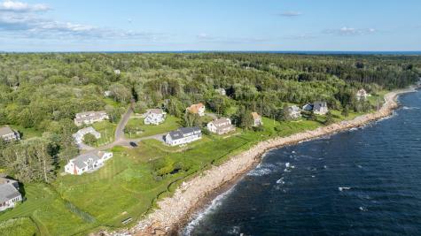 20 Ocean Side Lane Bristol ME 04554