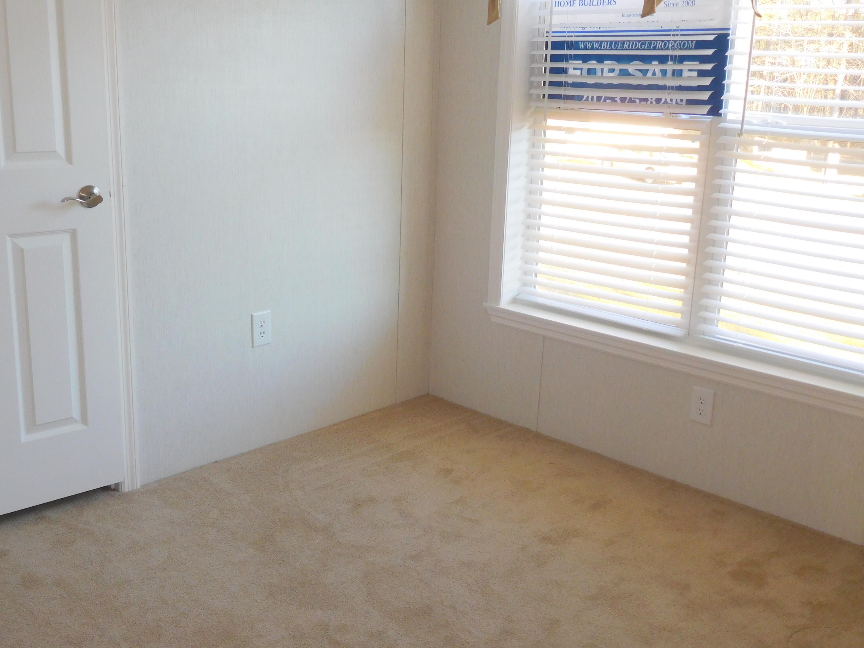 1048 Sabattus Street Lewiston ME 04240