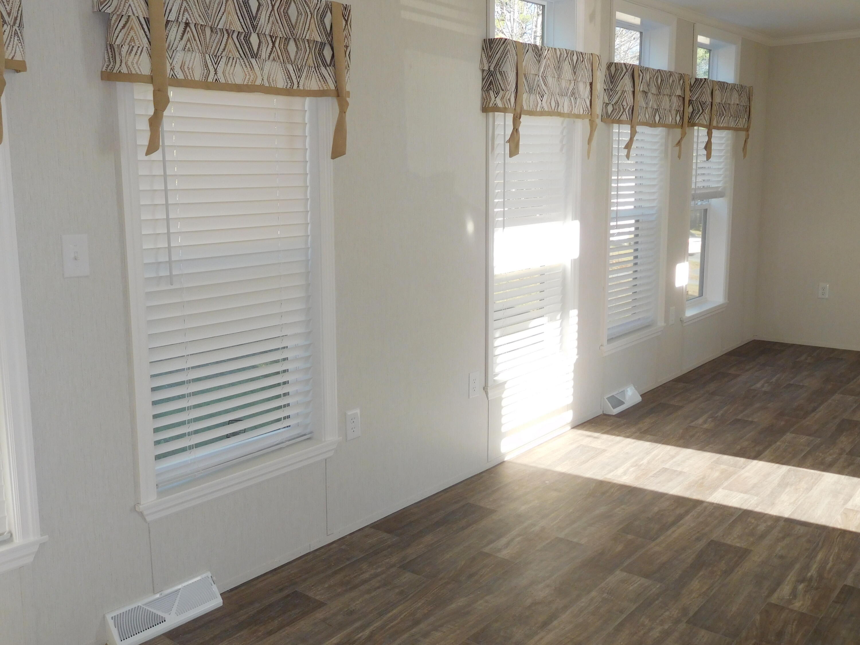 1048 Sabattus Street Lewiston ME 04240