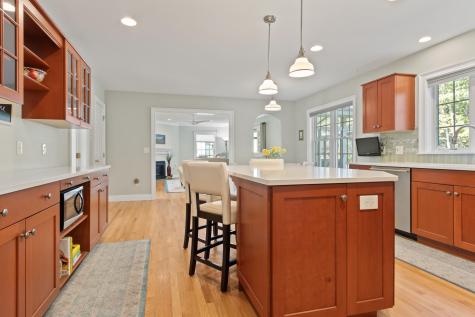 17 Cross Hill Road Cape Elizabeth ME 04107