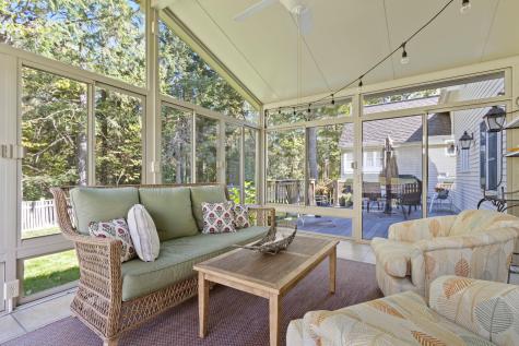 17 Cross Hill Road Cape Elizabeth ME 04107