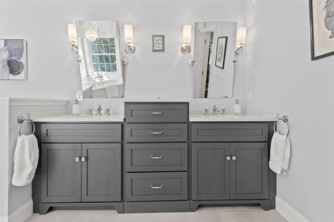 17 Cross Hill Road Cape Elizabeth ME 04107