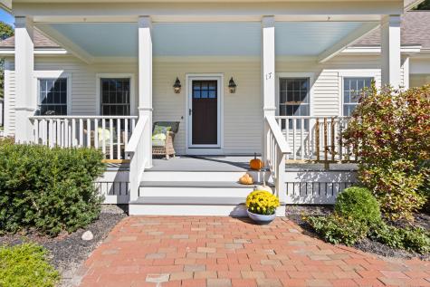 17 Cross Hill Road Cape Elizabeth ME 04107