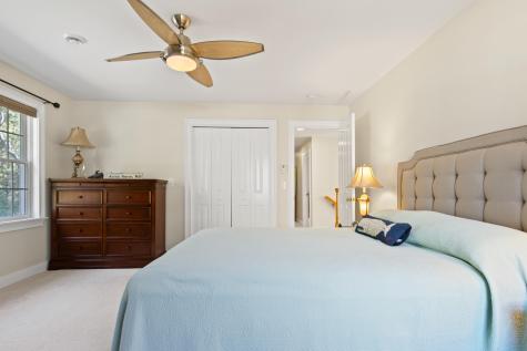 17 Cross Hill Road Cape Elizabeth ME 04107