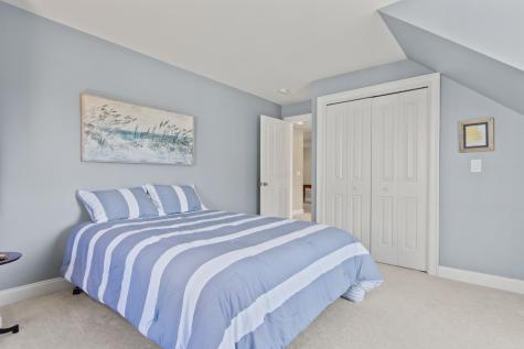 17 Cross Hill Road Cape Elizabeth ME 04107