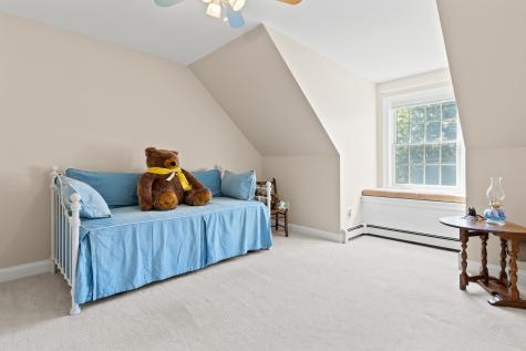 17 Cross Hill Road Cape Elizabeth ME 04107