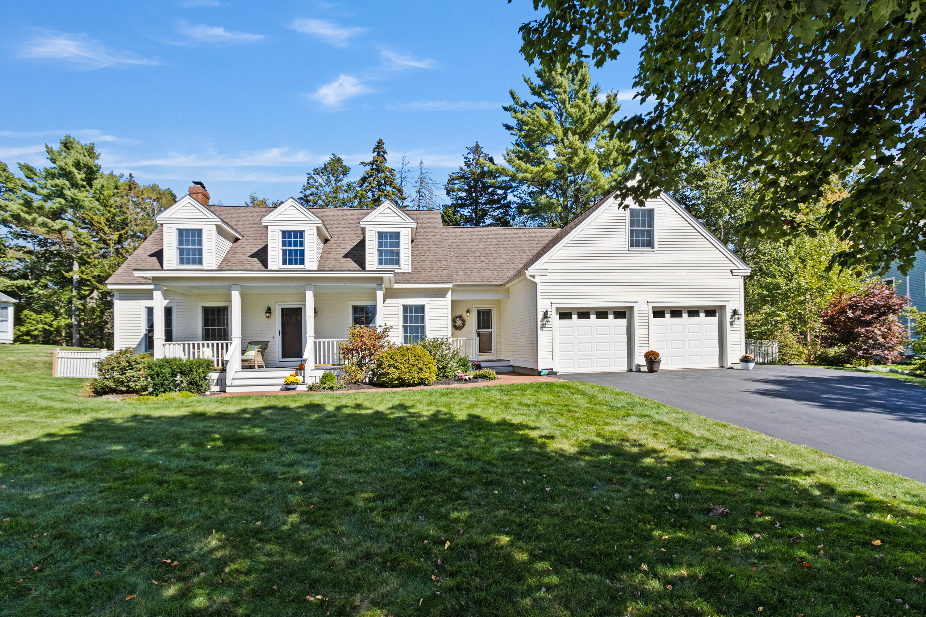 17 Cross Hill Road Cape Elizabeth ME 04107