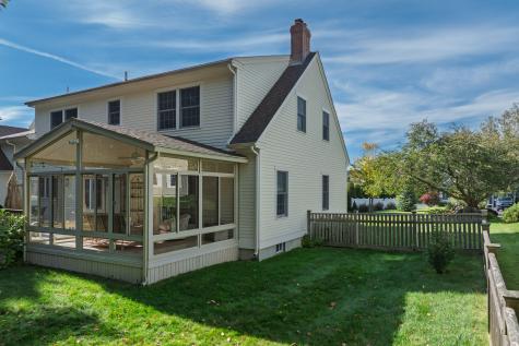 17 Cross Hill Road Cape Elizabeth ME 04107