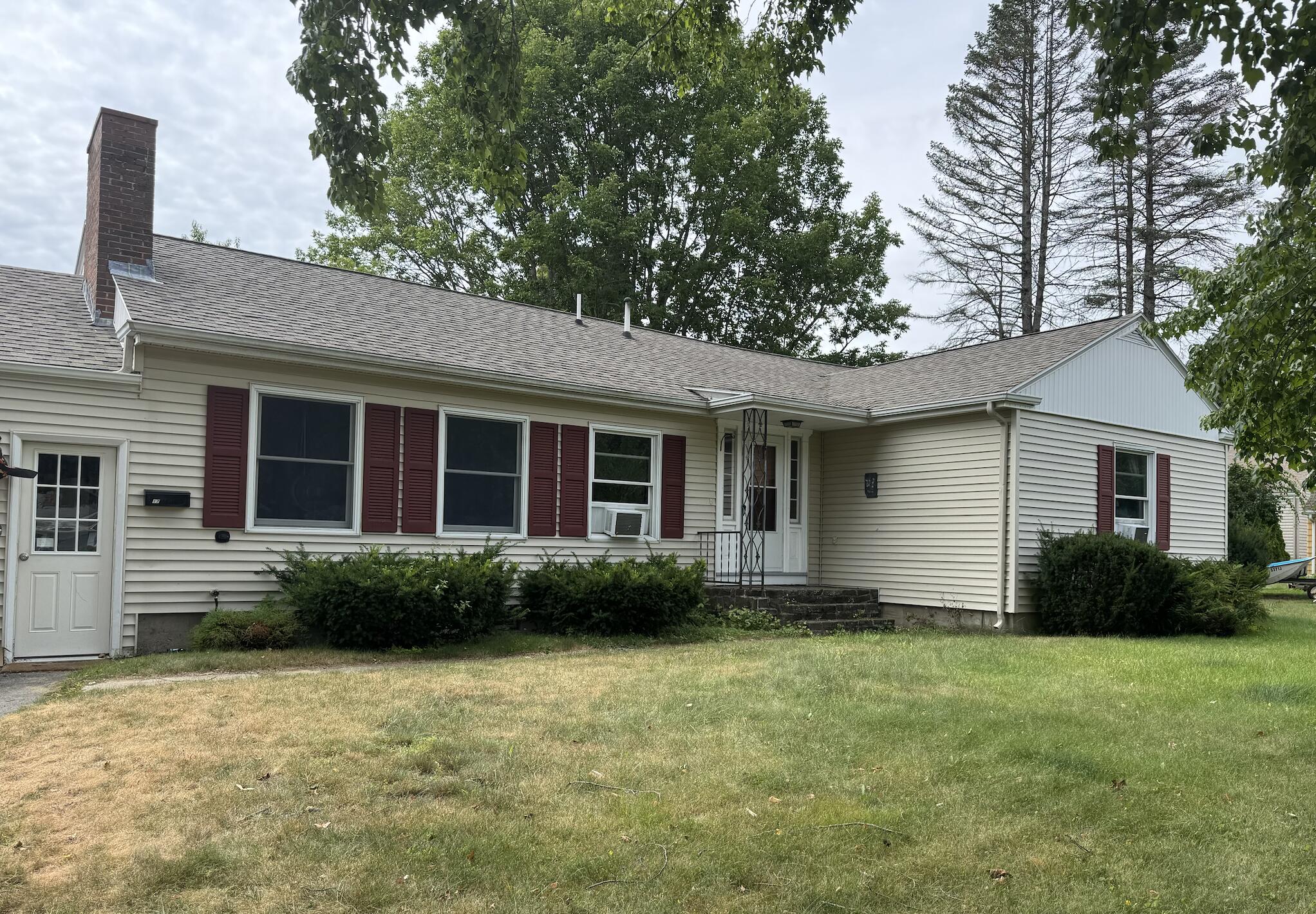 17 Rand Road Yarmouth ME 04096