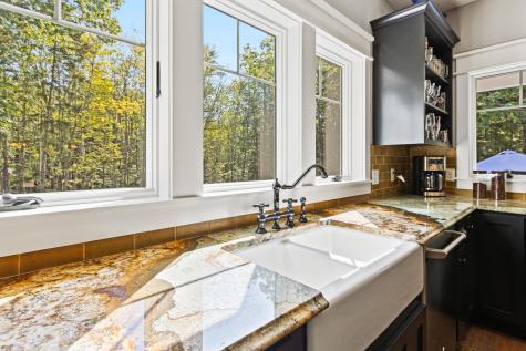 9 Apple Ridge Road Freeport ME 04032