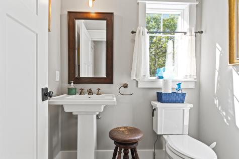 9 Apple Ridge Road Freeport ME 04032