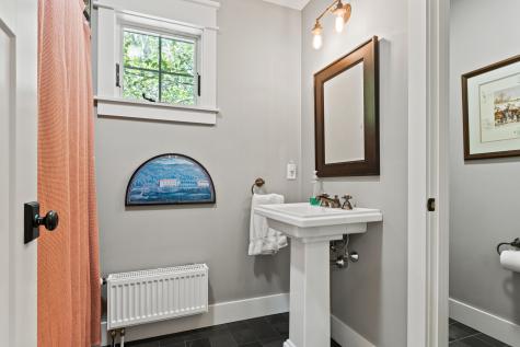 9 Apple Ridge Road Freeport ME 04032