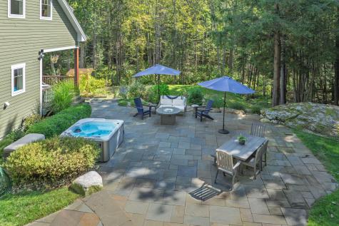 9 Apple Ridge Road Freeport ME 04032