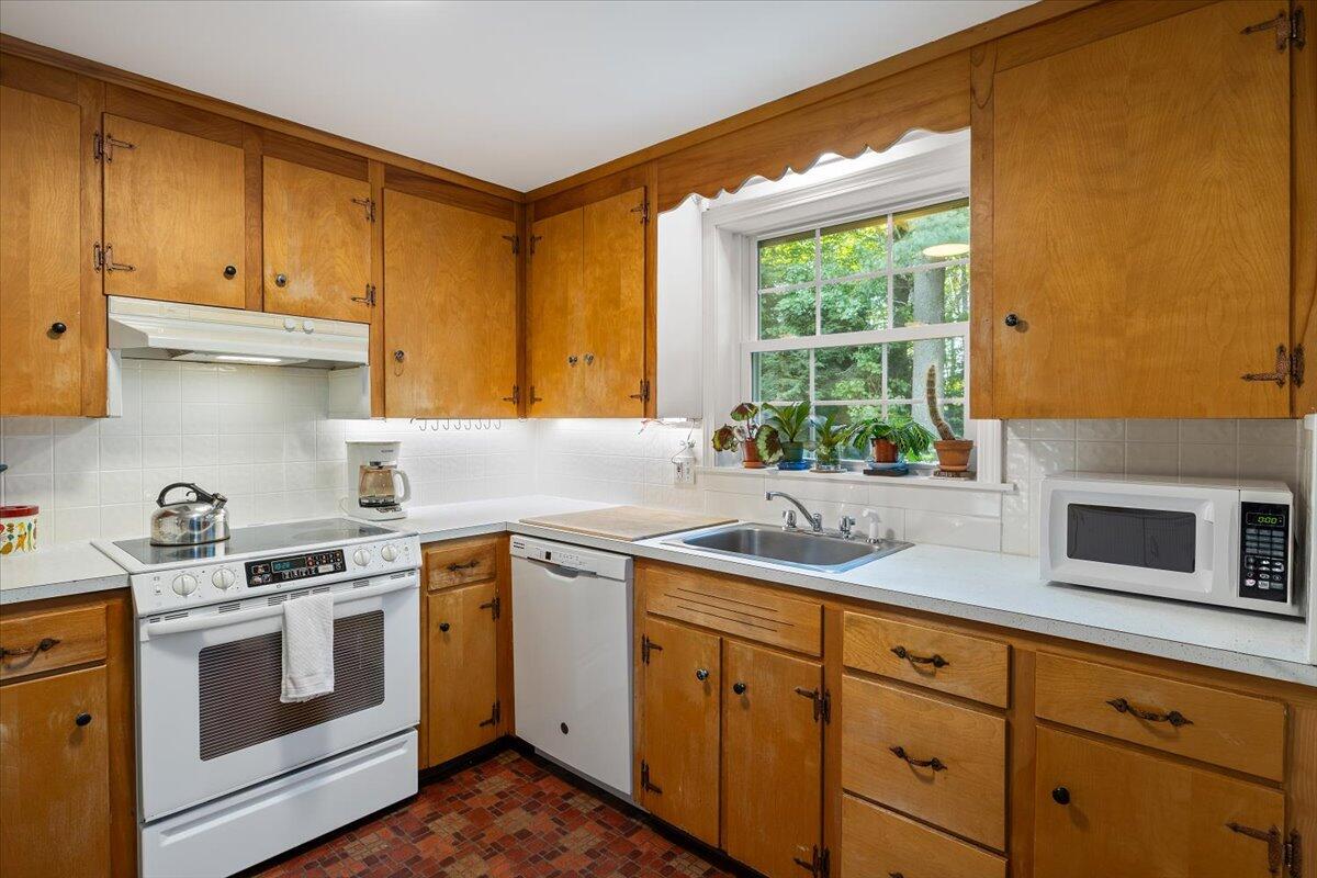 6 Cottage Farms Road Cumberland ME 04021