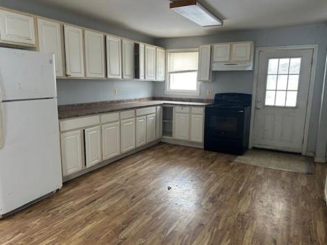 10 Lookout Avenue Dover-foxcroft ME 04426