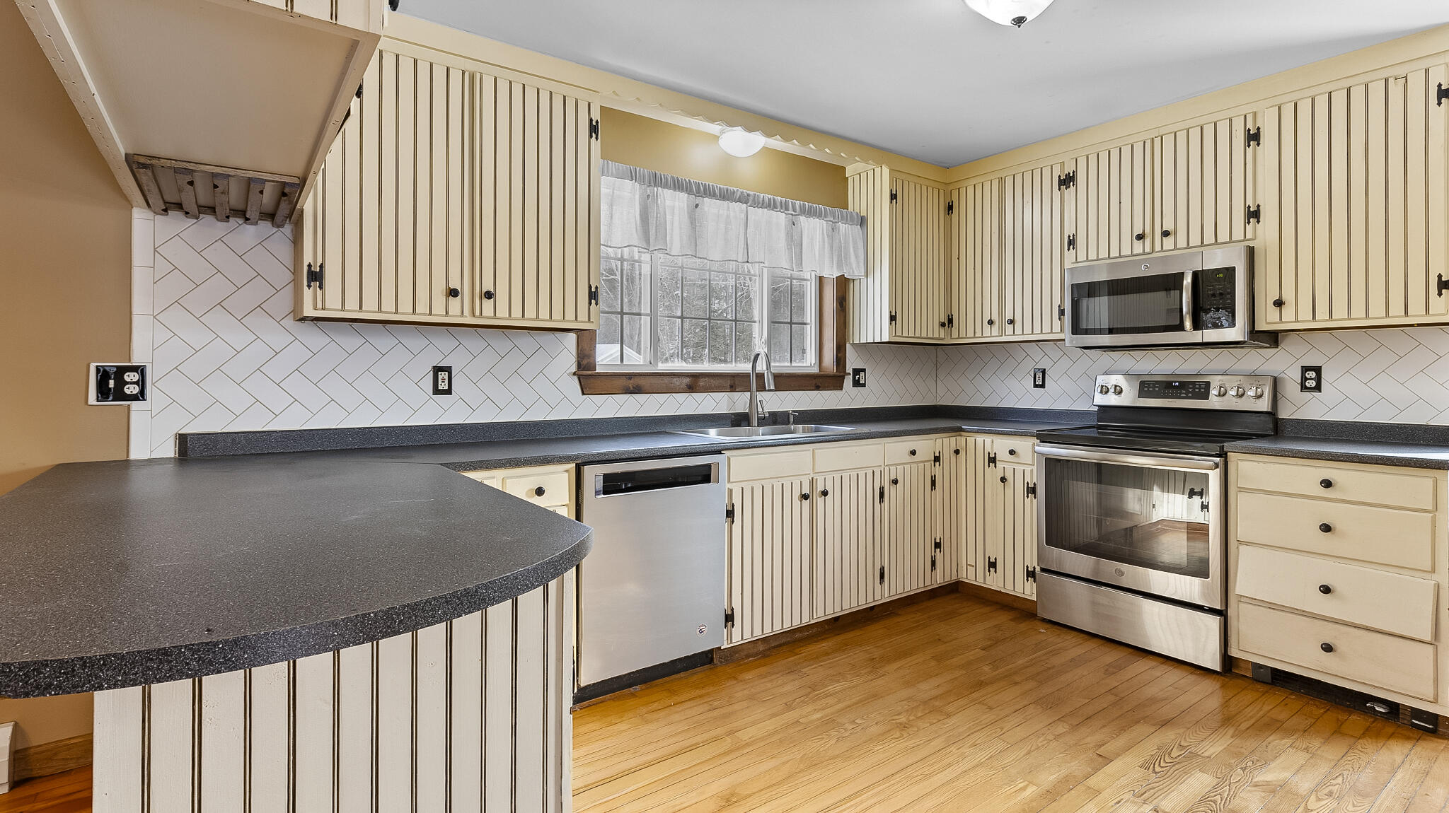 2206 Carmel Road N Newburgh ME 04444