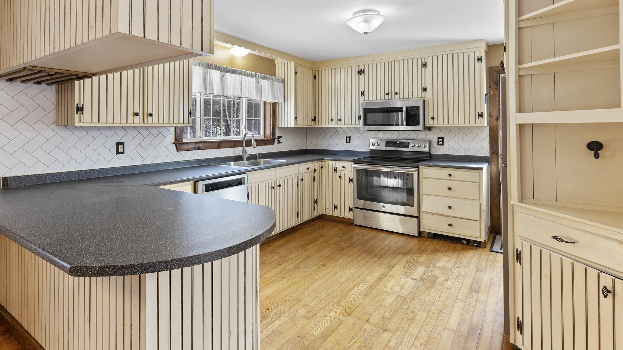 2206 Carmel Road N Newburgh ME 04444