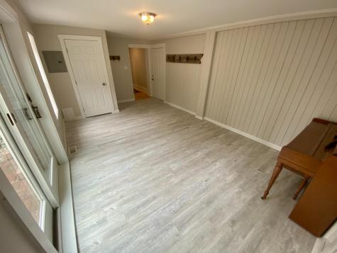 760 West Auburn Road Auburn ME 04210