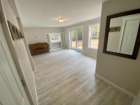 760 West Auburn Road Auburn ME 04210