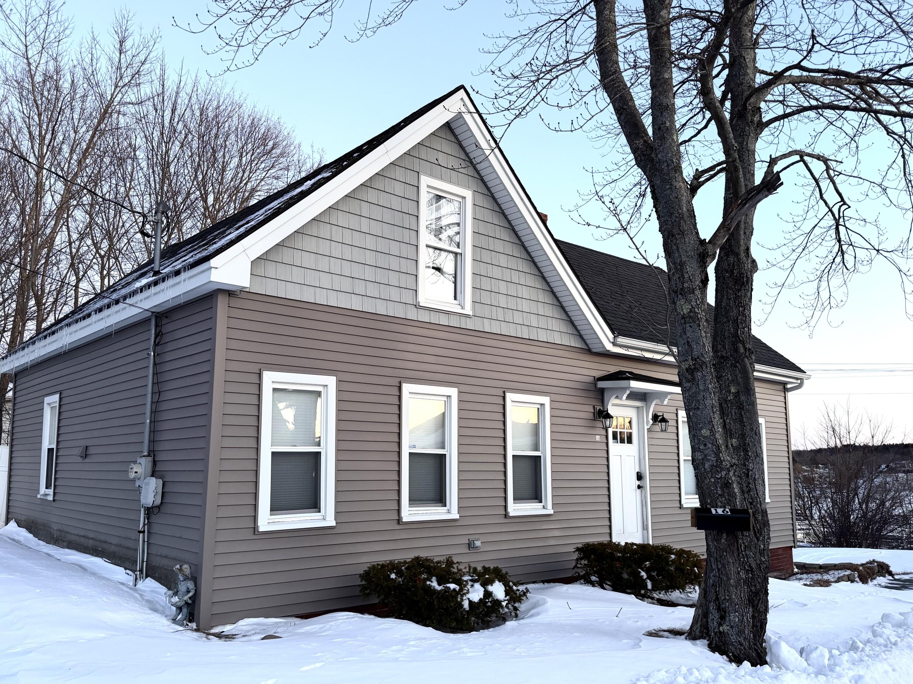 16 Bartlett Street Saco ME 04072
