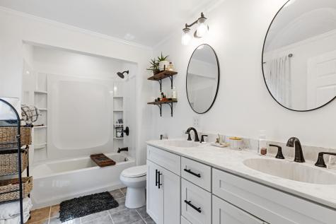 148 1st Rangeway Waterville ME 04901