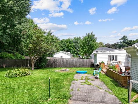 148 1st Rangeway Waterville ME 04901