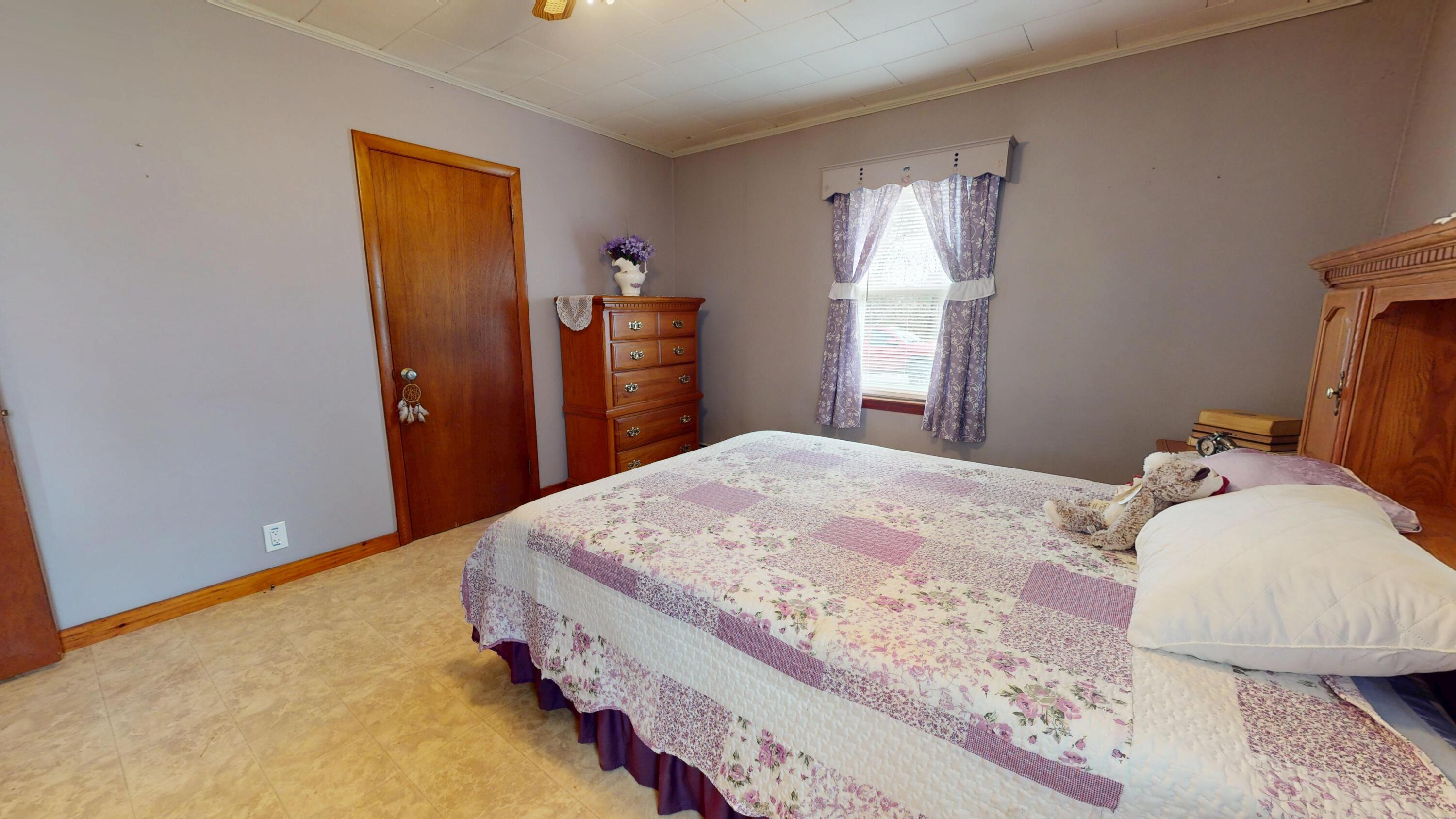 48 S Lisbon Road Lewiston ME 04240